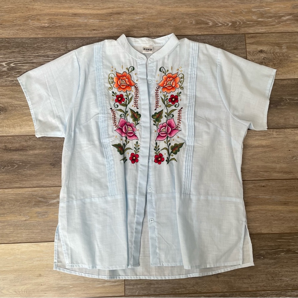 NWOT Floral Embroidered Linen and Cotton Light Blue Top